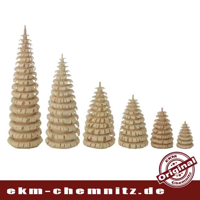 gedrechselte Ringelbäumchen Tradition aus dem Erzgebirge, gedrechselte Ringelbäume in verschiedenen Größen.