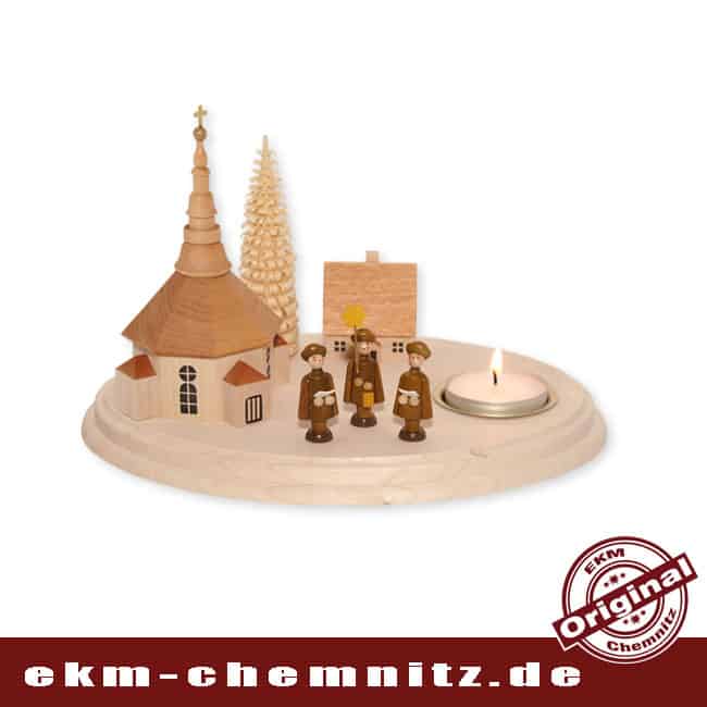 Die Seiffener Kirche natur mit Kurrende Sängern und Teelicht auf einem Brettchen. Ein schöner Tischleuchter für Weihnachten.